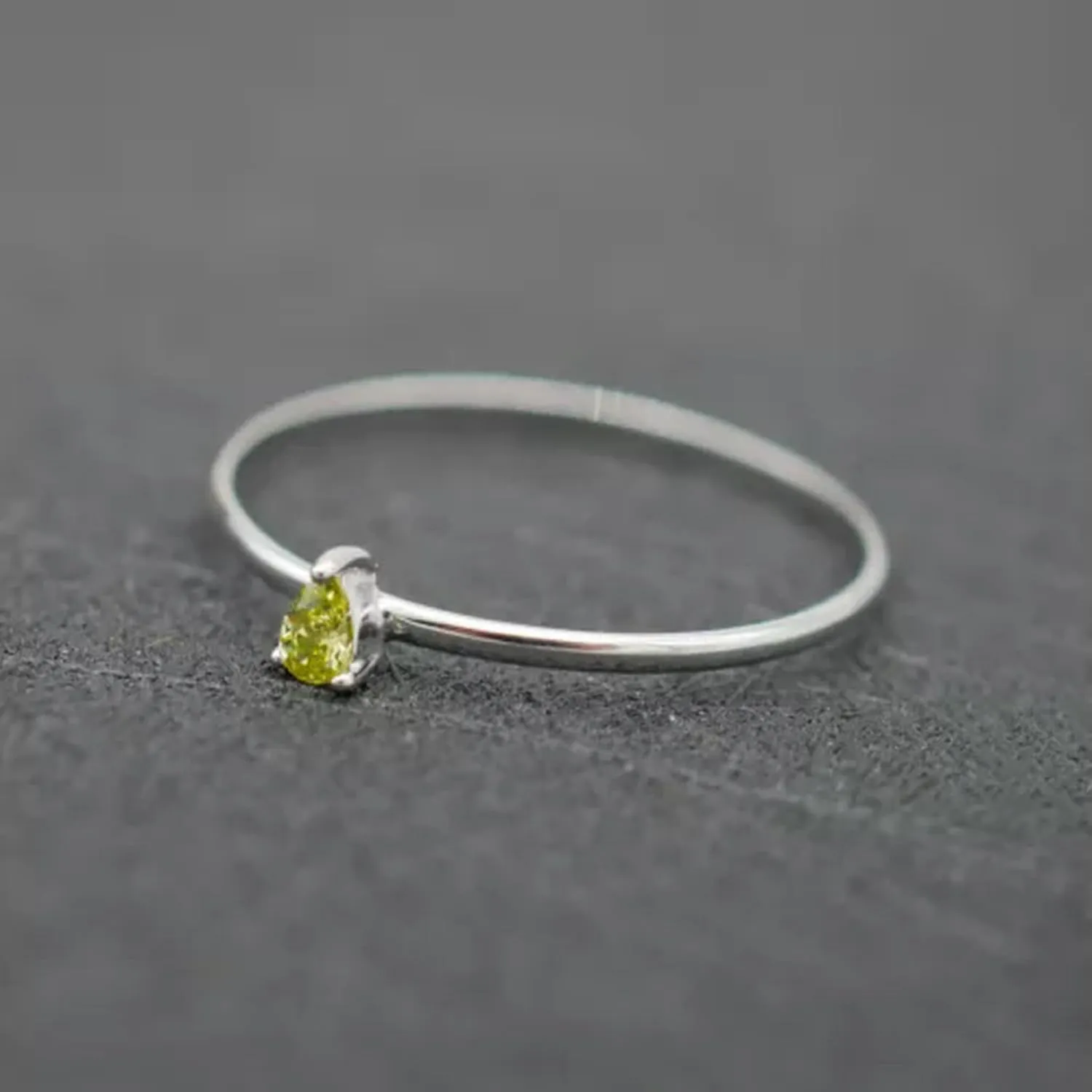 925 Silver Green Teardrop CZ Thin Band Knuckle Midi Pinkie Ring A3272-7.5