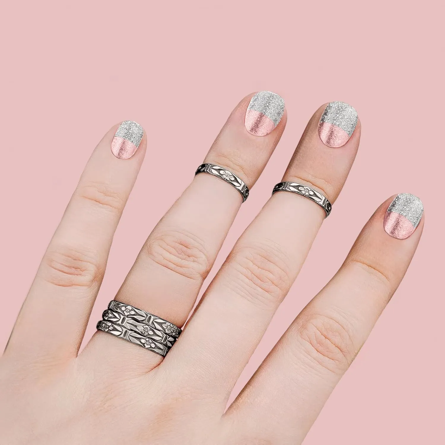 Adjustable Daisy Chain Floral Midi Knuckle Ring in Oxidized Black Sterling Silver (Medium (3-3.5))