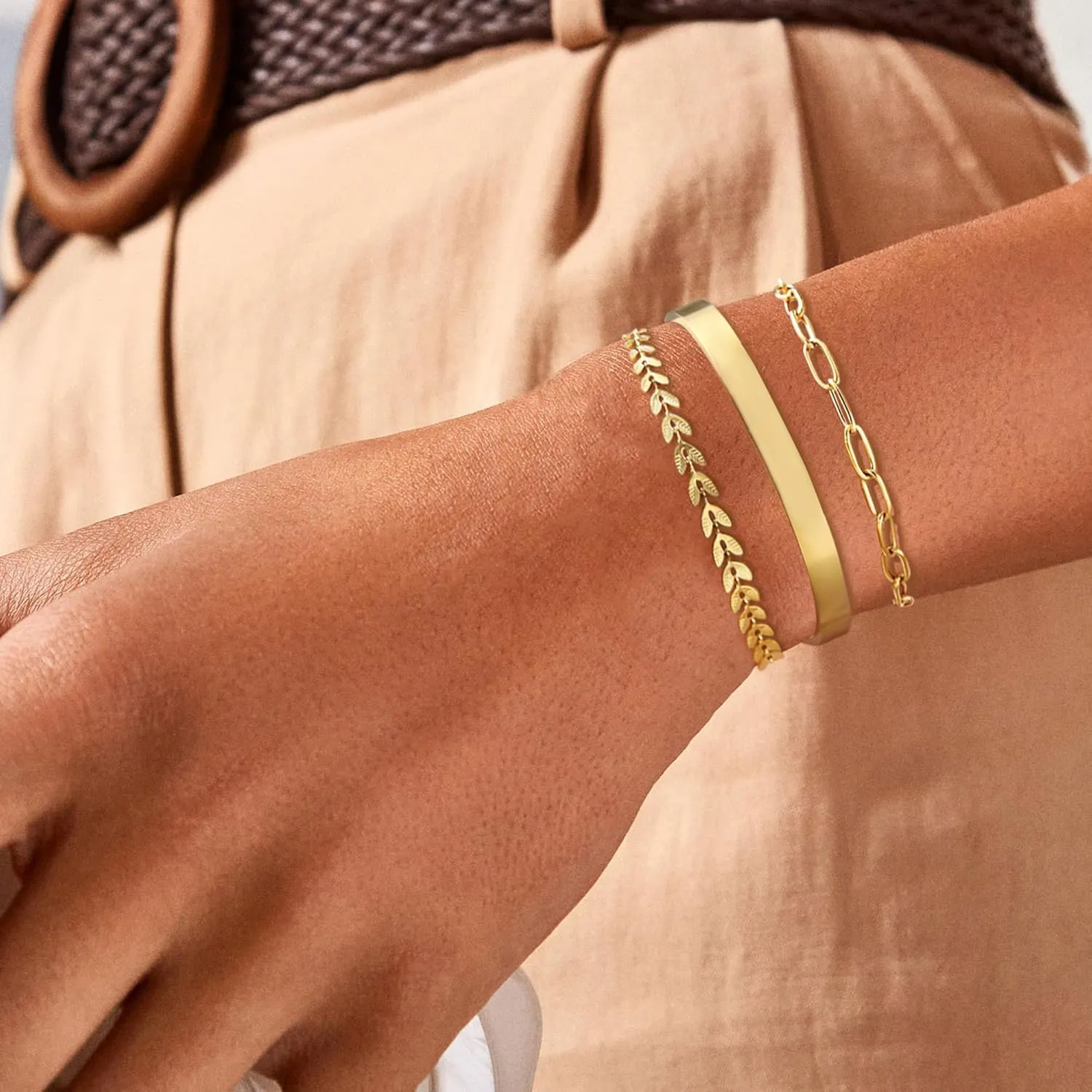 Bracelet for Women Set Dianty Gold/Silver Bangle Cuff Adjustable Paperclip Rope Bar Cuban Bead Leaf Snake Chain Bracelets Layered Chunky Link Bracelets Stack Trendy Jewelry Gifts
