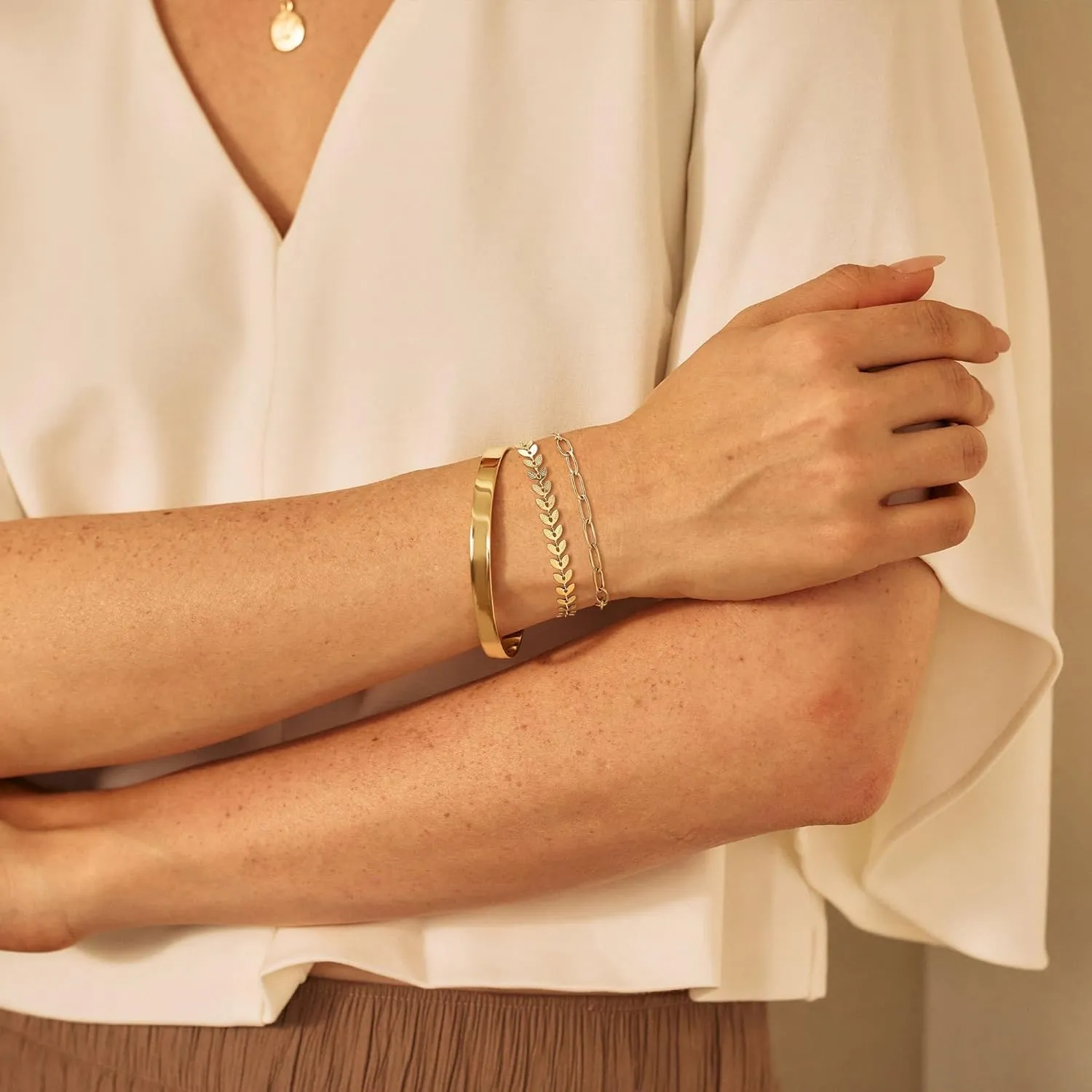 Bracelet for Women Set Dianty Gold/Silver Bangle Cuff Adjustable Paperclip Rope Bar Cuban Bead Leaf Snake Chain Bracelets Layered Chunky Link Bracelets Stack Trendy Jewelry Gifts