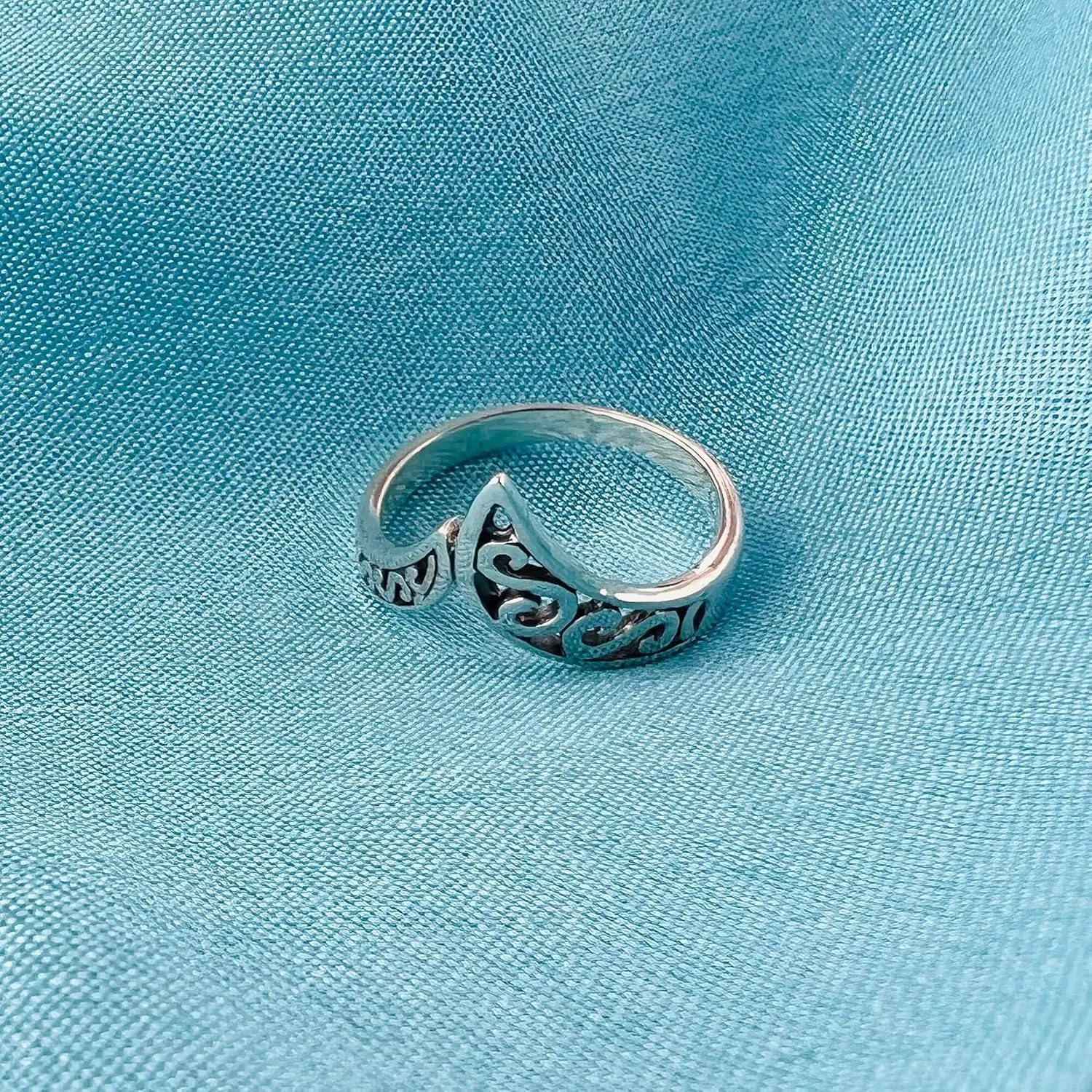 Filigree Chevron Midi V Band 925 Sterling Silver Ring