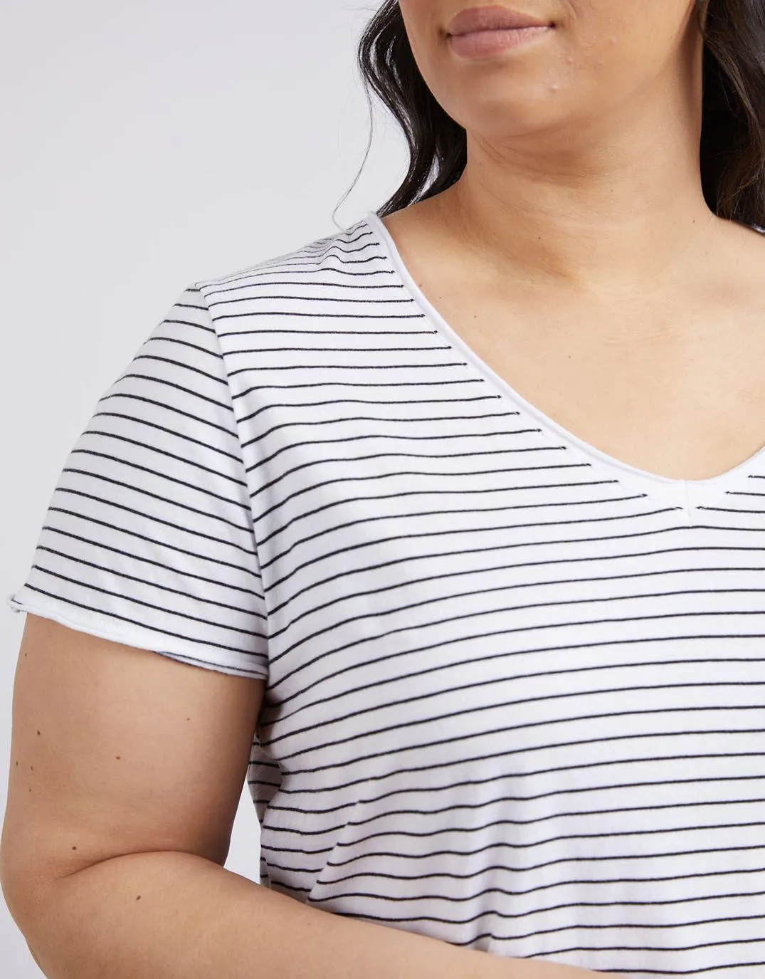 Fundamental Vee Tee - Black/White Stripe