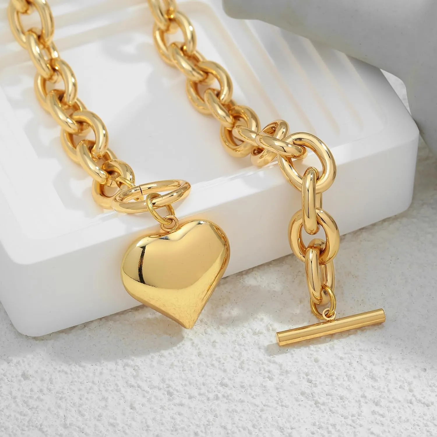 Heart Pendant Necklaces for Women Statement Chunky Chain Necklace Love Heart Charm Choker Necklace