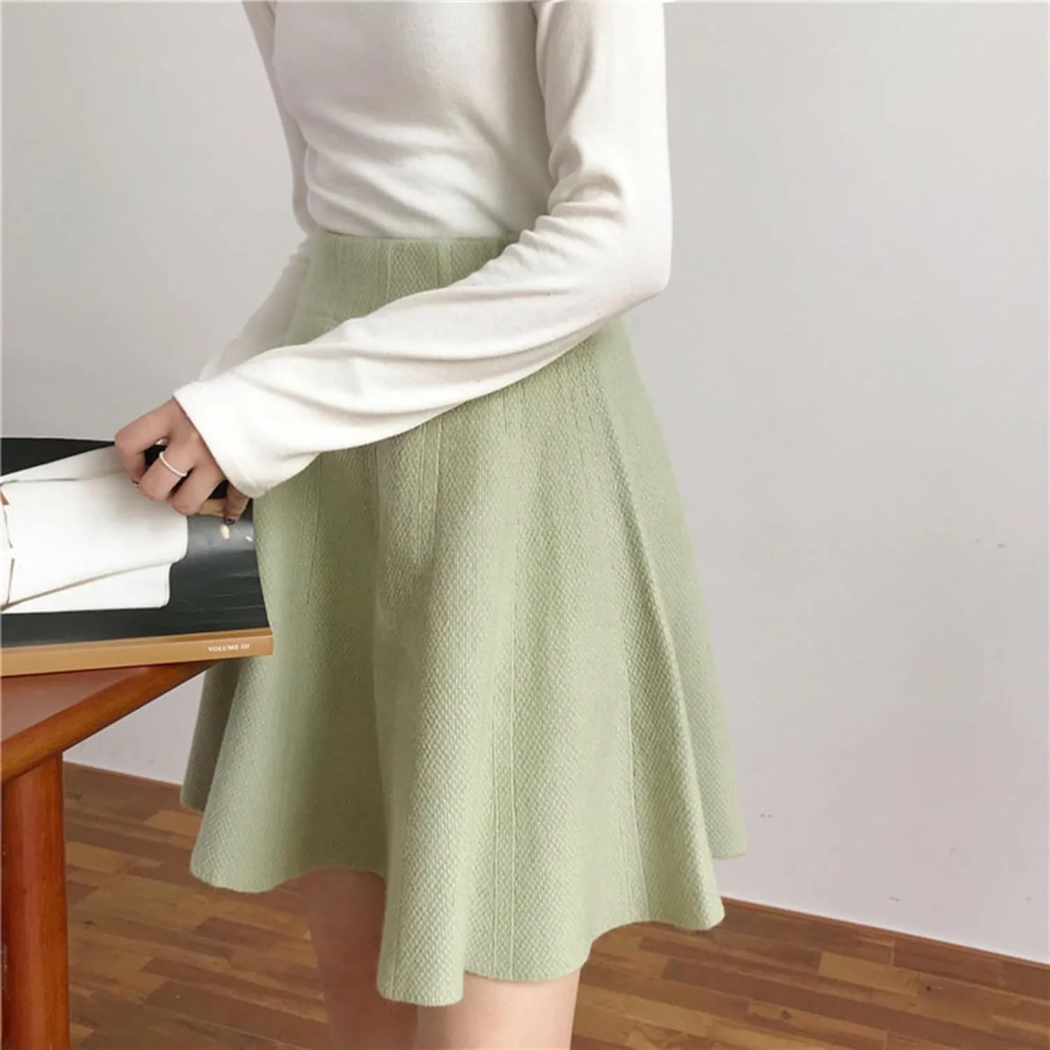 Oplxuo Women's Fall Mini Skirts Knit High Waisted A-Line Short Skirt Solid Color Pleated Club Party Skirts