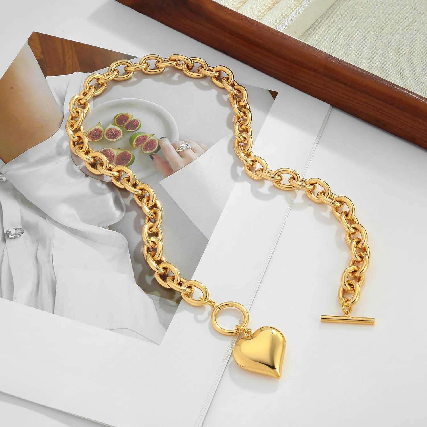 WOWORAMA Gold Chunky Chain Necklace for Women Puffy Heart Pendant Necklace White Gold Thick Chunky Chain Link Necklaces Heart Coin Choker Necklace