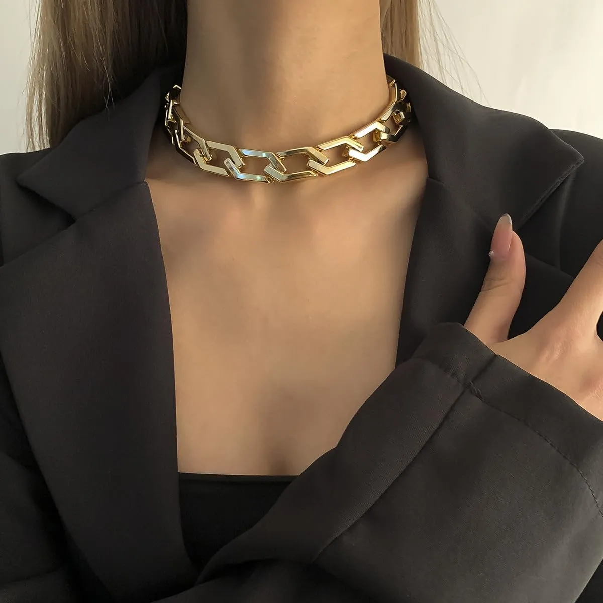 YOOESTORES82 Chunky Gold Cuban Chain Choker Necklaces,Trendy Punk Hip Hop Style Link Chain Necklaces,Dainty Exaggerated Accessories Jewelry Gifts for Women