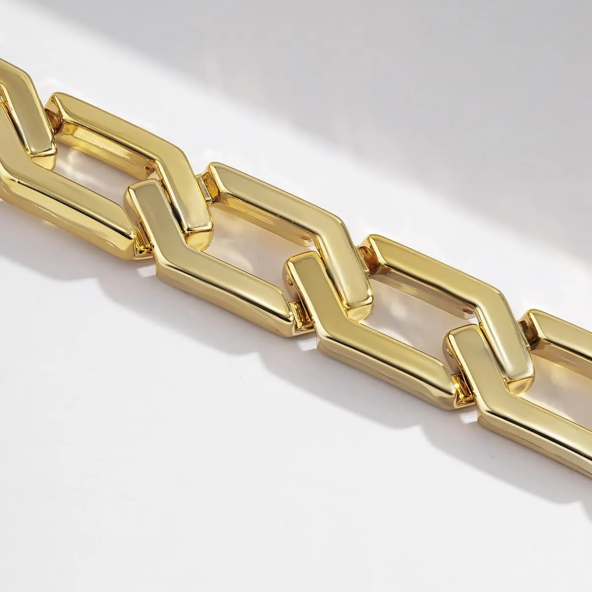 YOOESTORES82 Chunky Gold Cuban Chain Choker Necklaces,Trendy Punk Hip Hop Style Link Chain Necklaces,Dainty Exaggerated Accessories Jewelry Gifts for Women